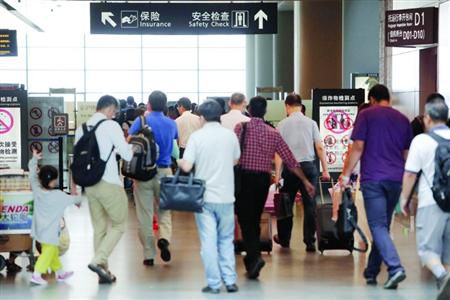 安檢門檢查升級:藏匿打火機后果很嚴重(圖)