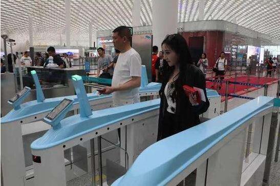 金屬安檢門廠家：深圳機(jī)場試行“刷臉”過安檢